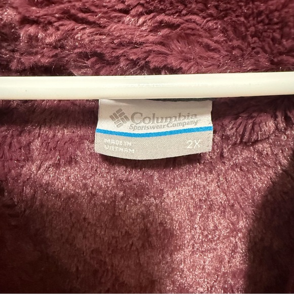 Columbia Plush-Lined Jacket in Plum - Picture 3 of 6